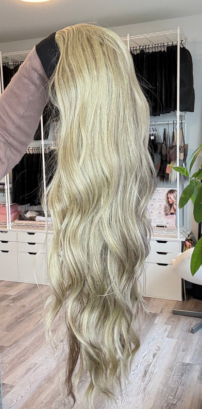 Jeanne 28–30” Blonde Wavy Headband Wig | One of One Wigs Canada