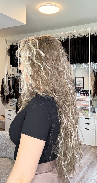 Blake Vanilla Twist – Lace Front | 28” | Soft Blonde with Lowlights