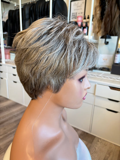 Gabor FlexLite Short Grey-Blonde Wig | The Wig Vault