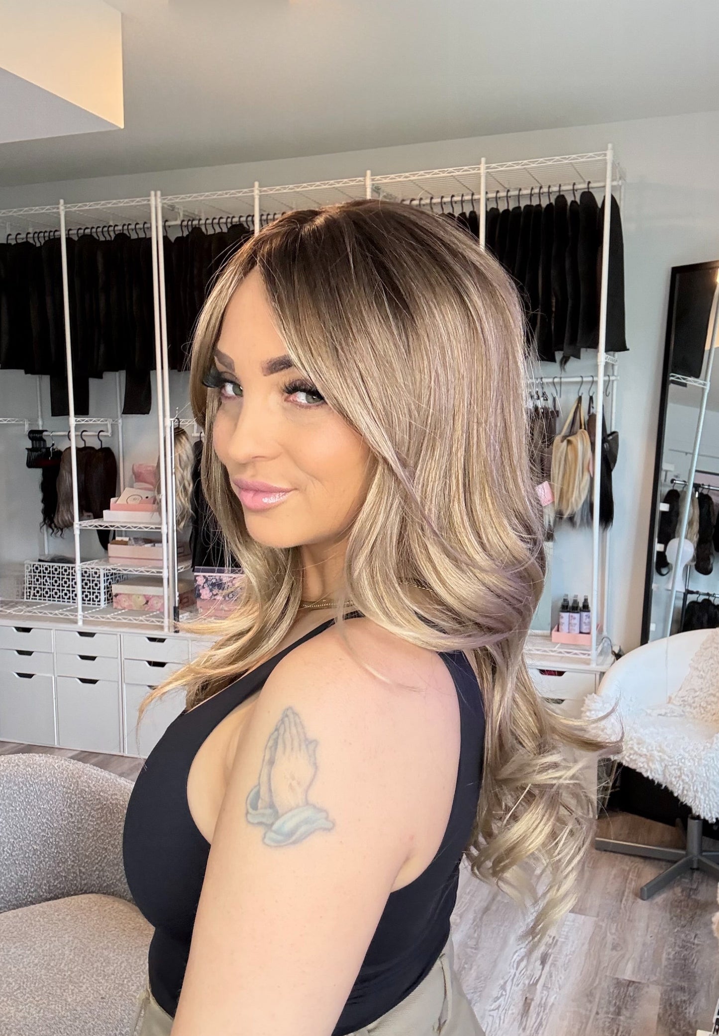 Skylar SWLC1261-8BR22 Perruque longue blond balayage | Wig Spa Canada