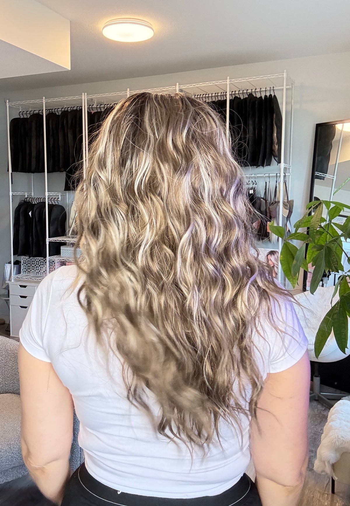 Santana IMH-1 | 21” Wavy 13×4 Transparent Lace Front Wig