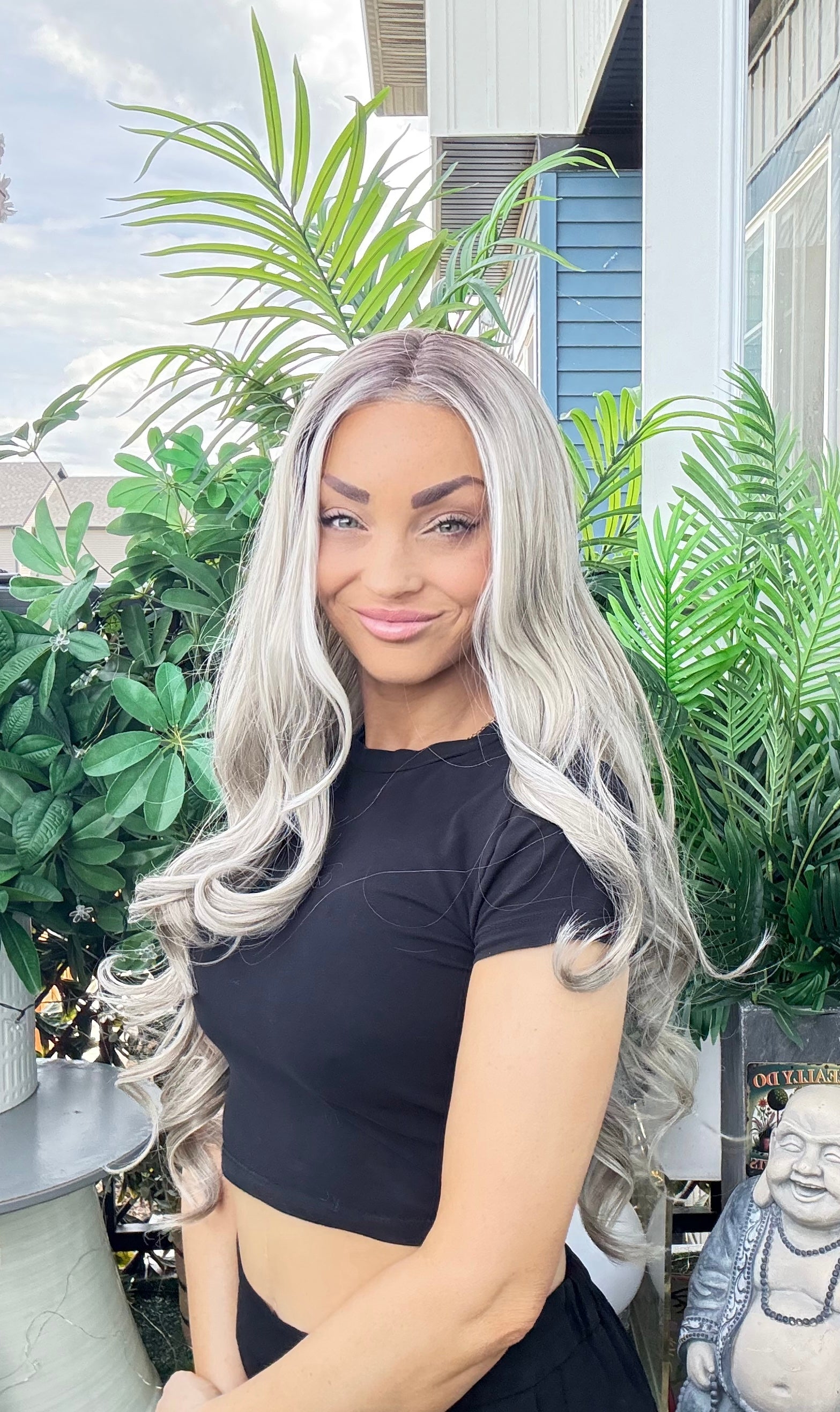 Sunny 13x4 Synthetic Lace Front Wig image 2