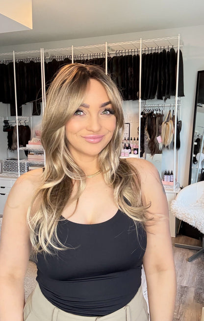 Skylar SWLC1261-8BR22 Perruque longue blond balayage | Wig Spa Canada