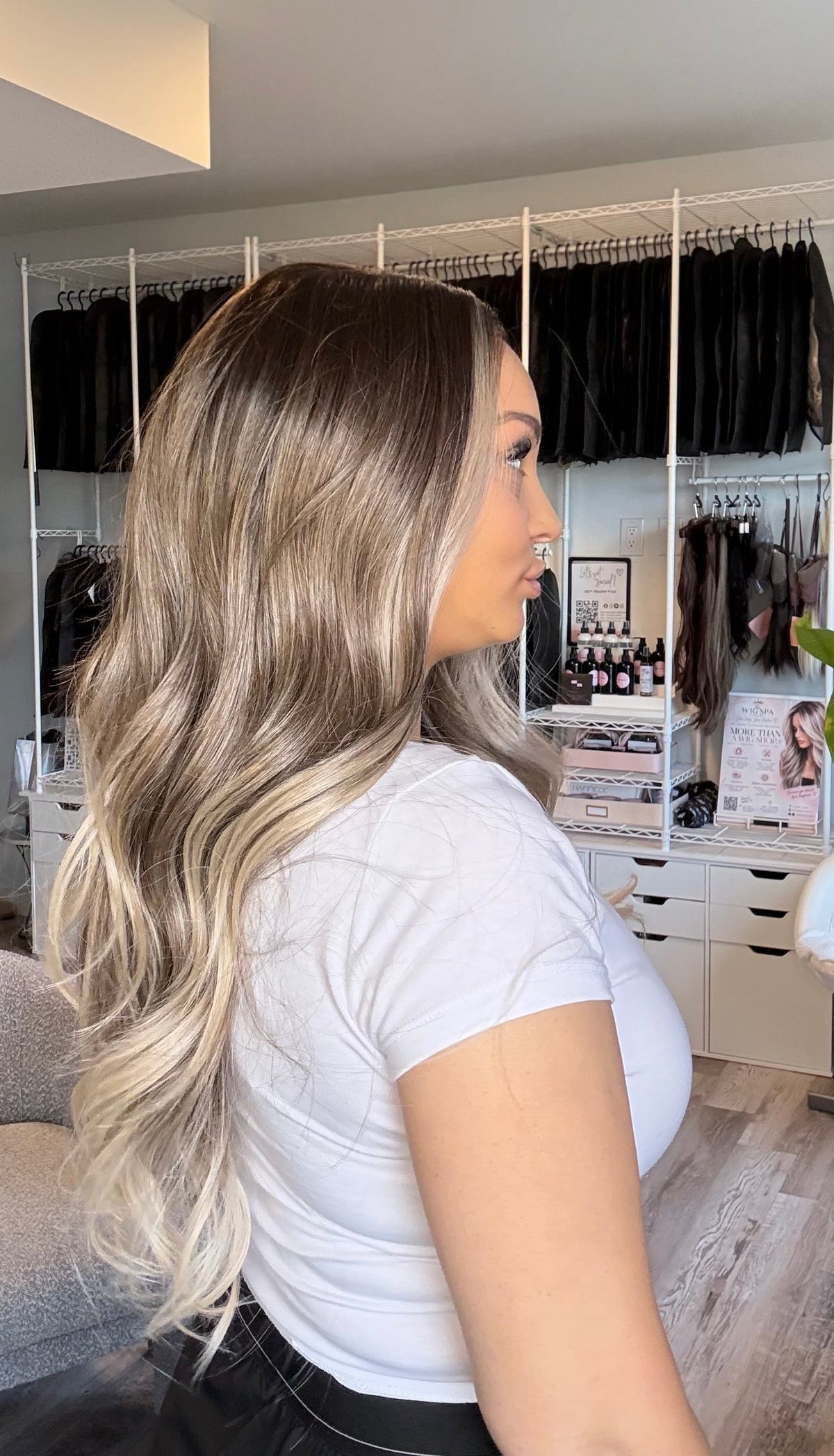 Mannequin wearing a 25‑inch brown‑to‑blonde ombré 13x4 lace front wig.