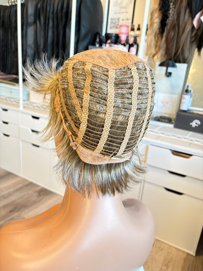 Noriko Collection Highlighted Short Wig | The Wig Vault