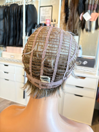 Gabor FlexLite Short Grey-Blonde Wig | The Wig Vault