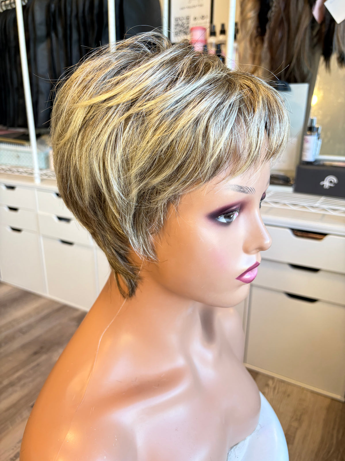 Noriko Collection Highlighted Short Wig | The Wig Vault