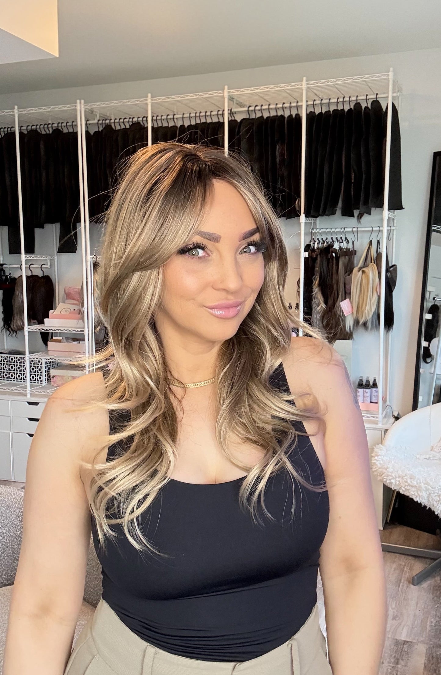 Skylar SWLC1261-8BR22 Perruque longue blond balayage | Wig Spa Canada