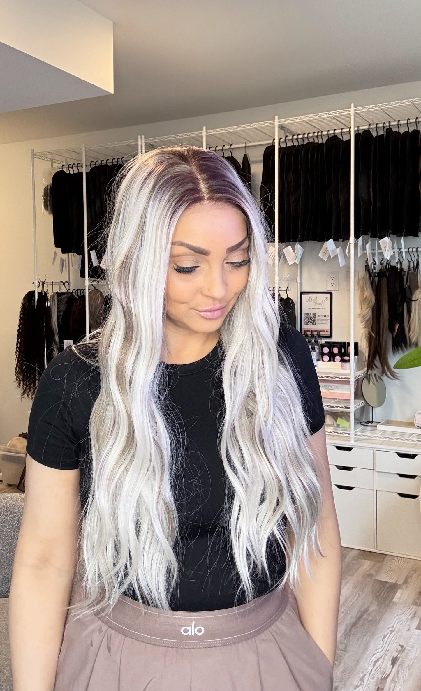 Mellissa - 13x6 Lace Front Wig | 28” | Rooted Cool Blonde Blend