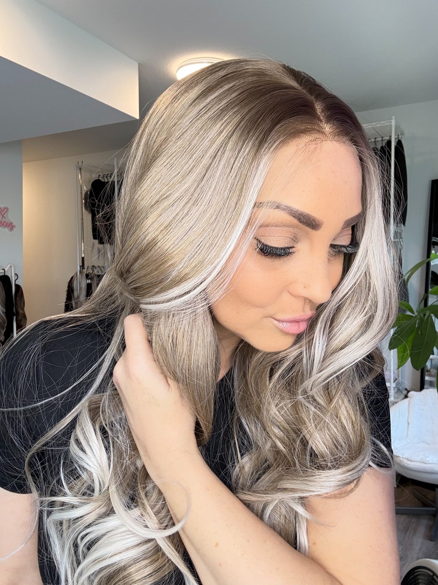 Paula – 13x4 Lace Front | 28” | Blonde with Money Piece