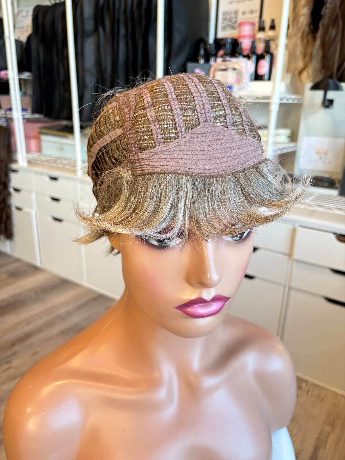 Gabor FlexLite Short Grey-Blonde Wig | The Wig Vault