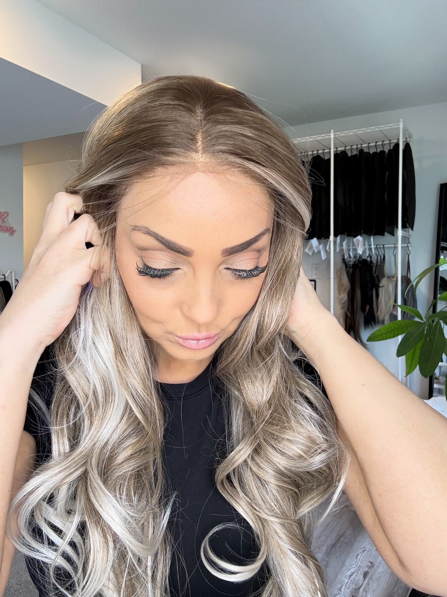Paula – 13x4 Lace Front | 28” | Blonde with Money Piece