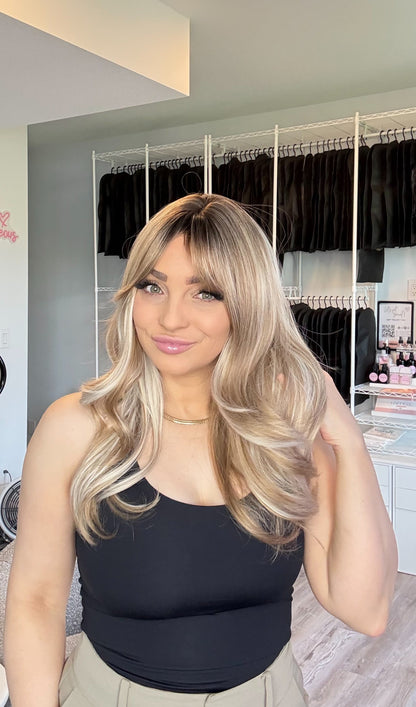 Perruque Sandi Blonde avec Frange Effilée | SWLC1400-2BR20