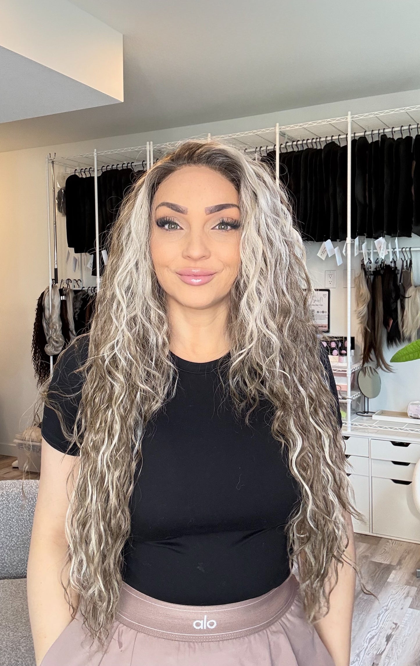 Blake Vanilla Twist – Lace Front | 28” | Soft Blonde with Lowlights