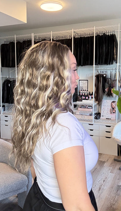 Santana IMH-1 | 21” Wavy 13×4 Transparent Lace Front Wig
