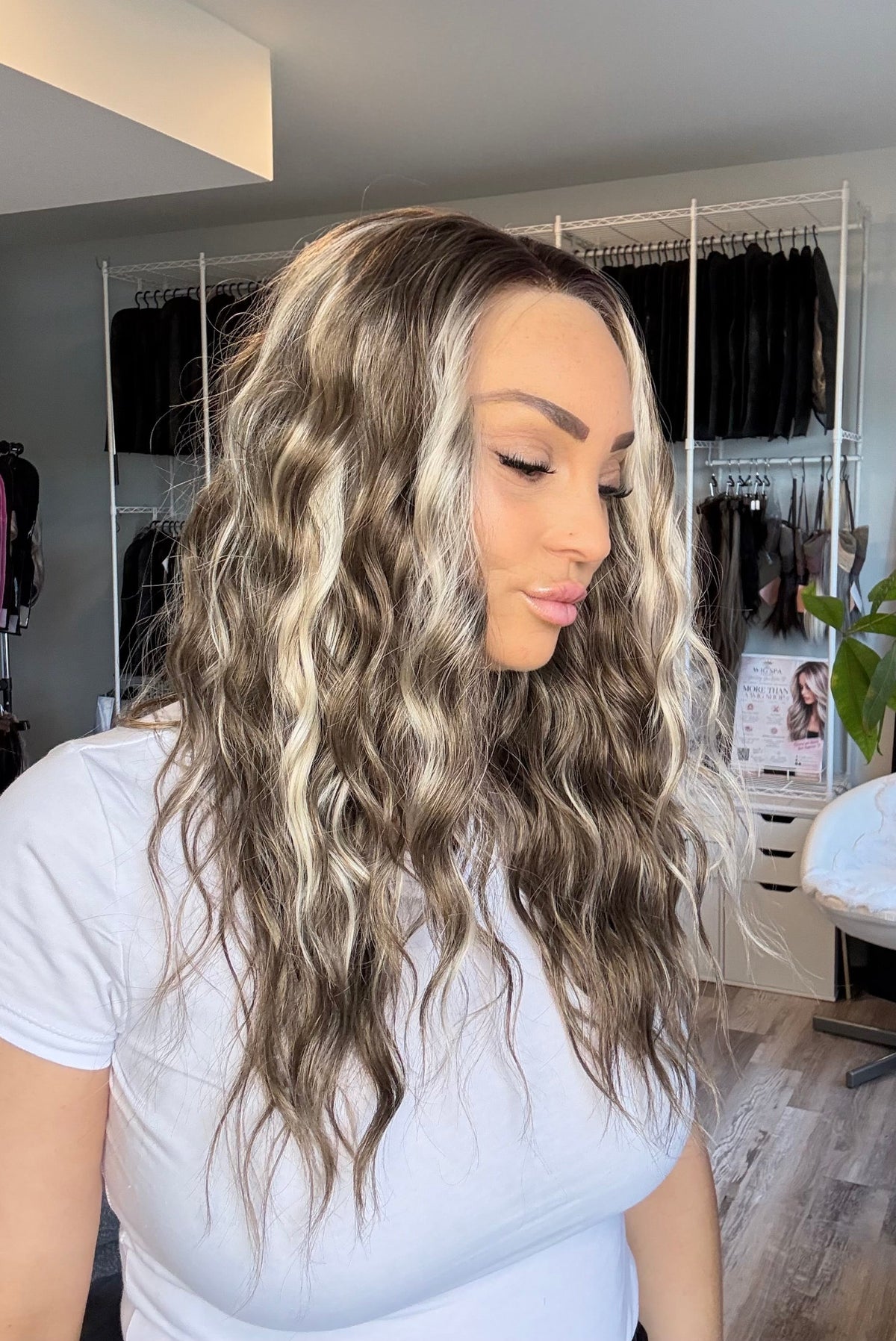 Santana IMH-1 | 21” Wavy 13×4 Transparent Lace Front Wig