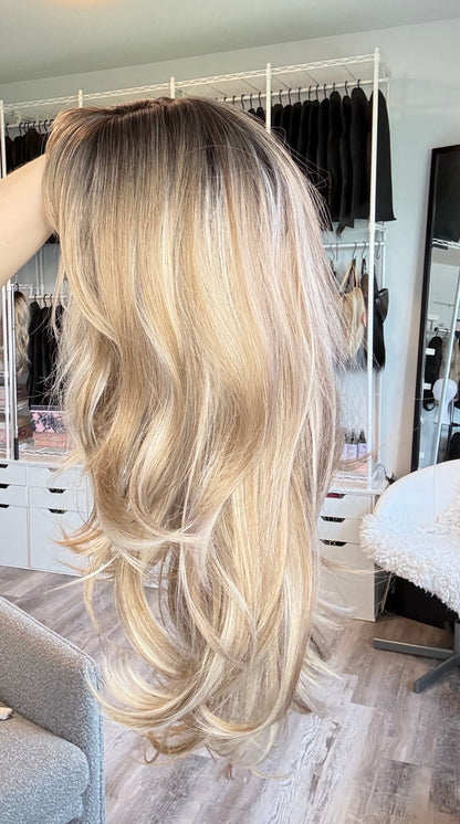 Perruque Sandi Blonde avec Frange Effilée | SWLC1400-2BR20