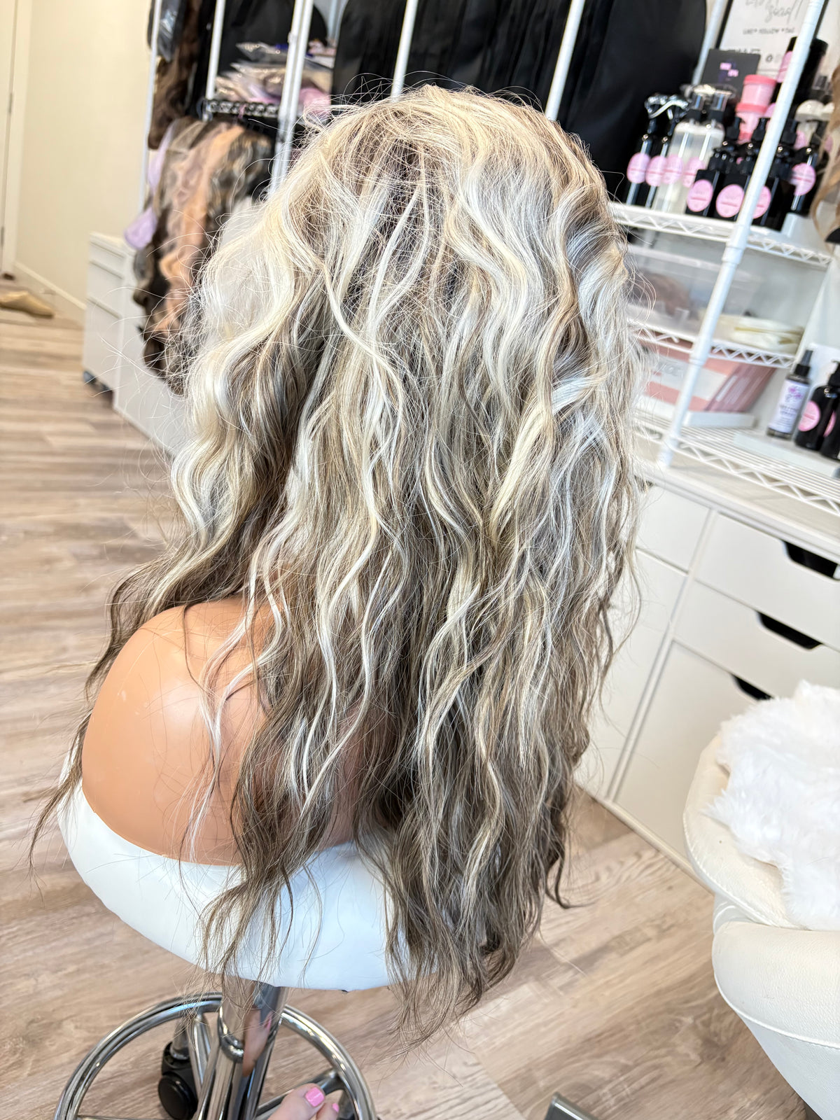 IMH-1 | 21” Wavy 13×4 Transparent Lace Front Wig