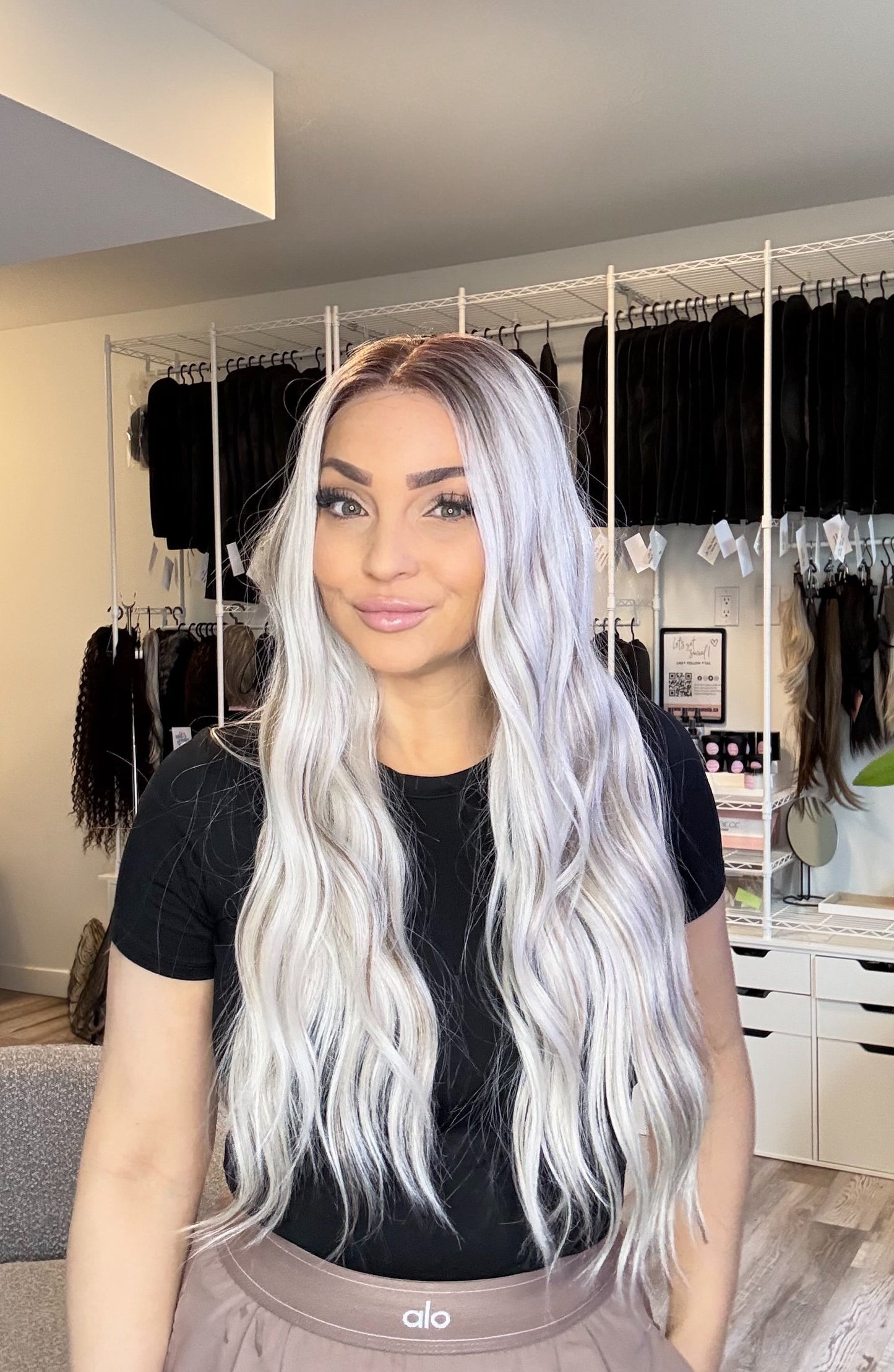 Mellissa - 13x6 Lace Front Wig | 28” | Rooted Cool Blonde Blend