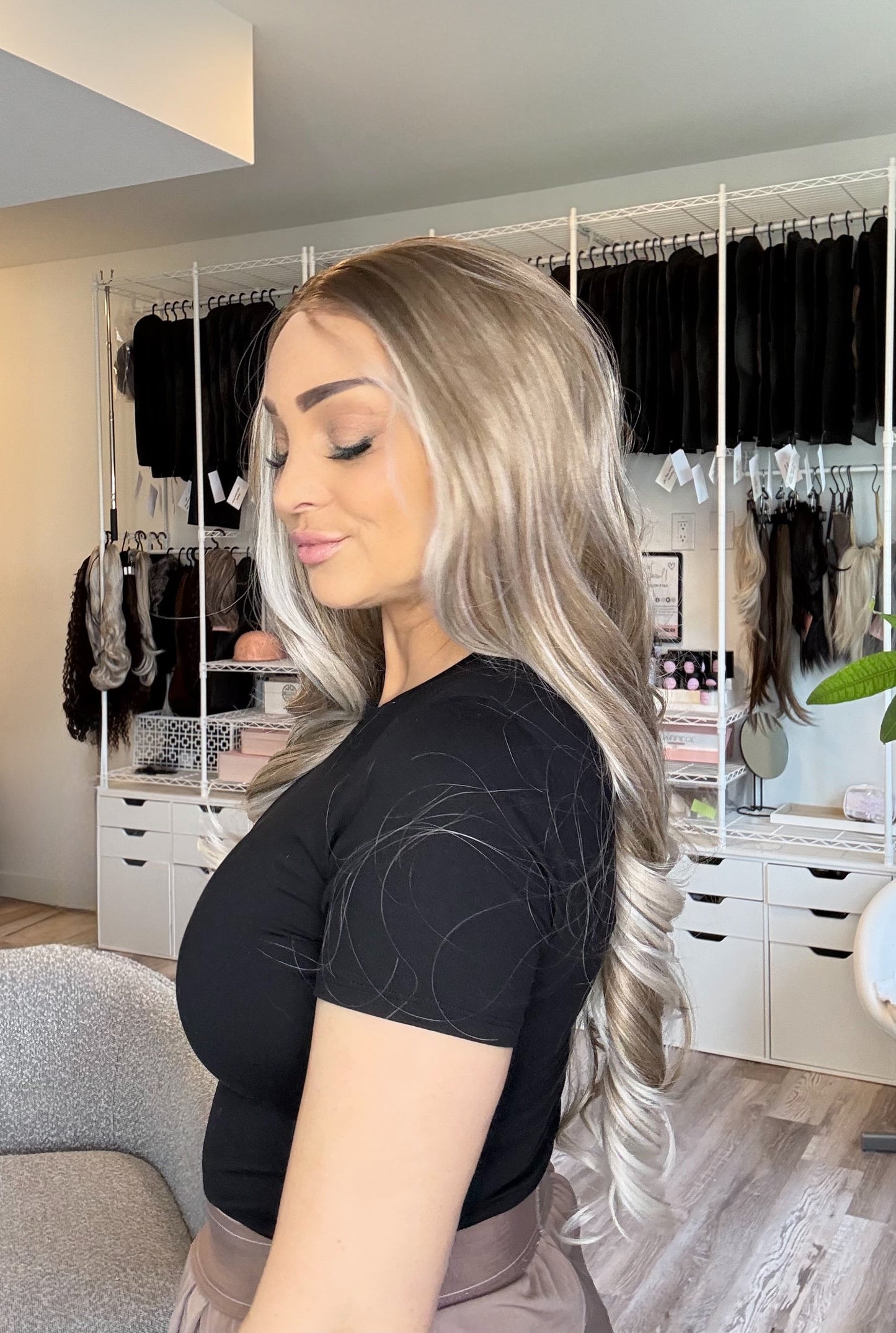 Paula – 13x4 Lace Front | 28” | Blonde with Money Piece