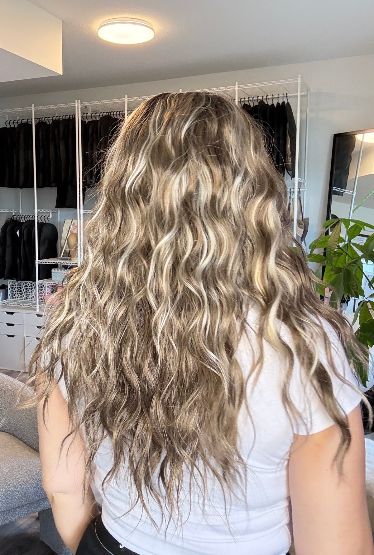 Santana IMH-1 | 21” Wavy 13×4 Transparent Lace Front Wig