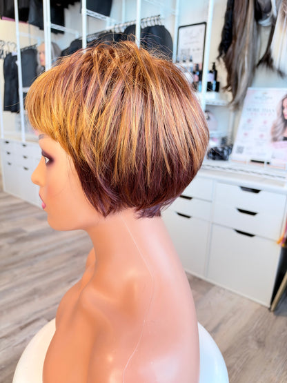Wig Vault: “DG/ 10” - Short Brown Bob with Golden Copper Highlights | Tony of Beverly | Pre-Loved | Wigs Canada