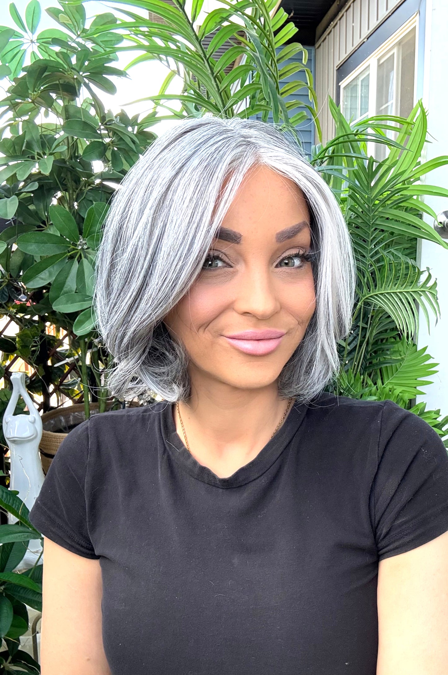 Roxy Monofilament Wig image 0