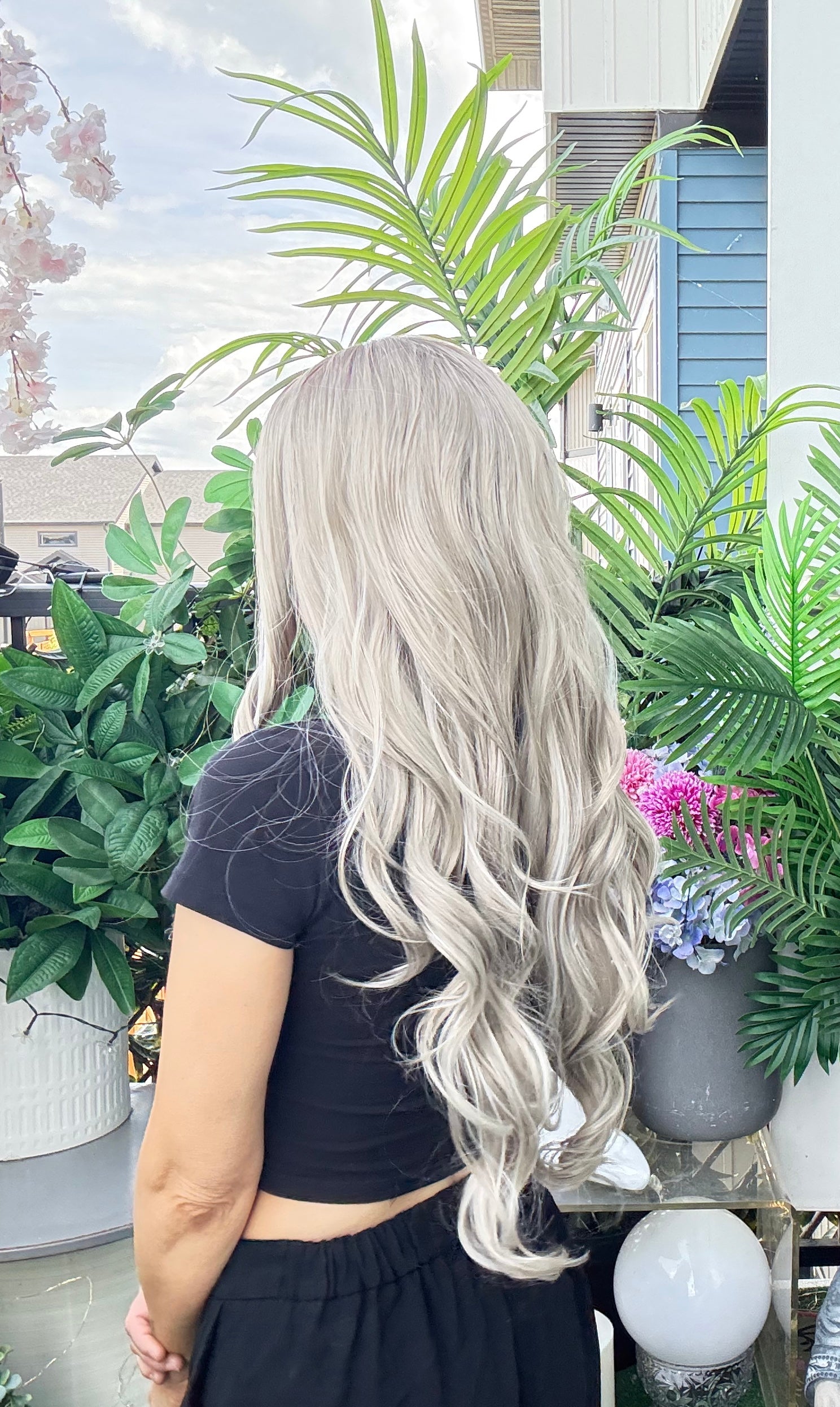 Sunny 13x4 Synthetic Lace Front Wig image 4