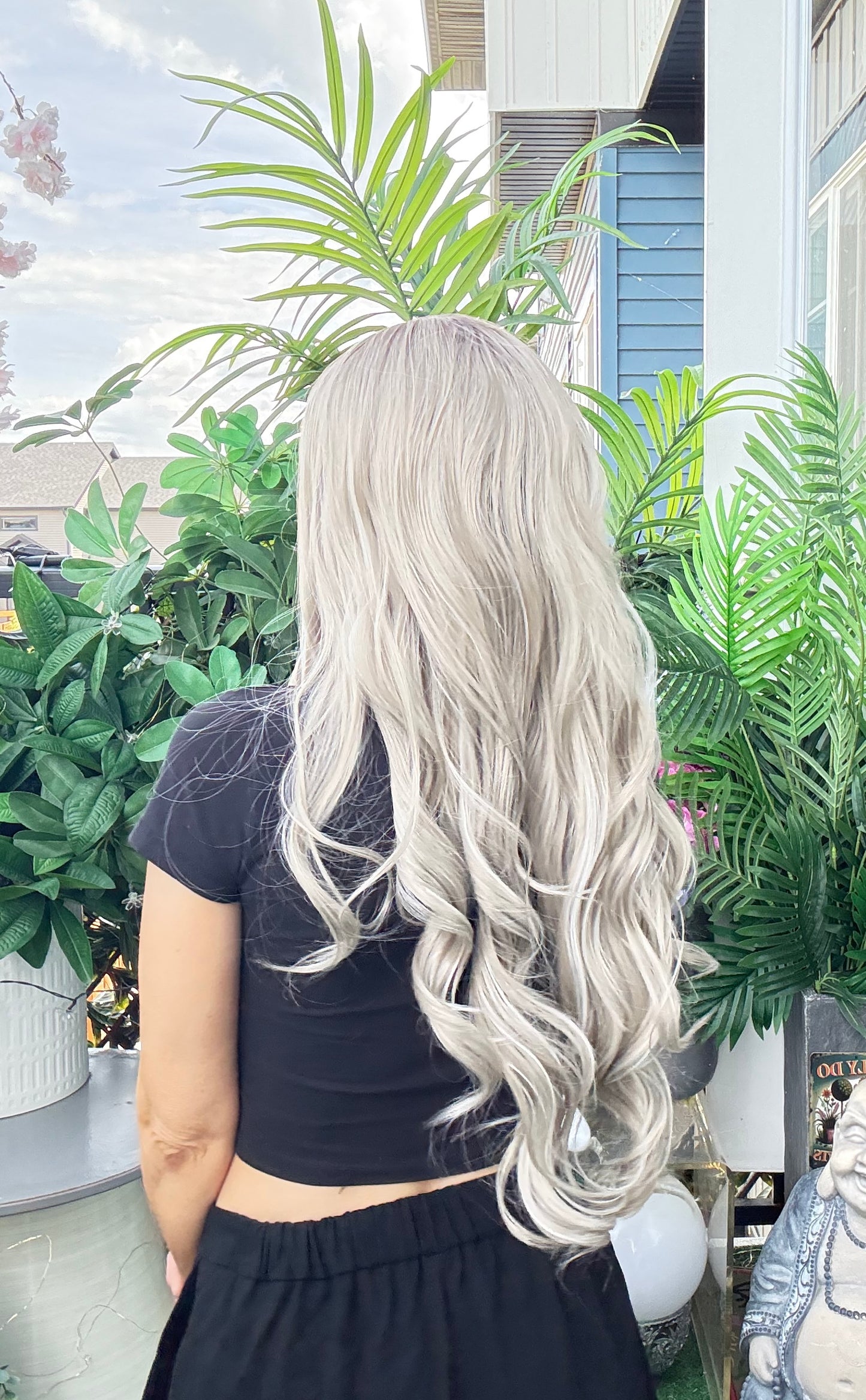 Sunny 13x4 Synthetic Lace Front Wig image 3